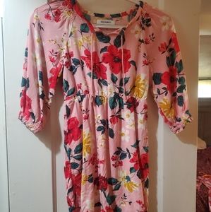 Old navy dress size s6/7